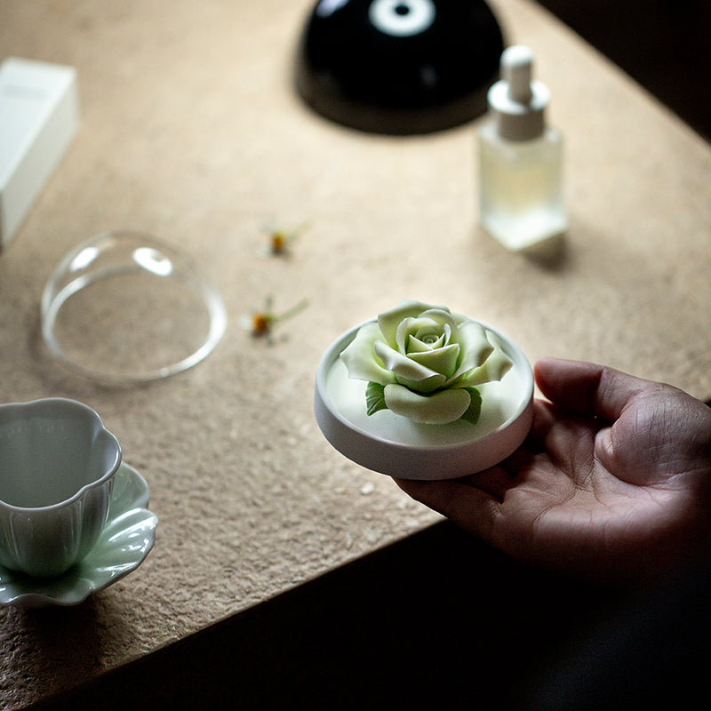 Blue Rose Ceramic Diffuser Gift Set With Handmade Flower Aromatherapy And Minimalist Cup With Gift Box