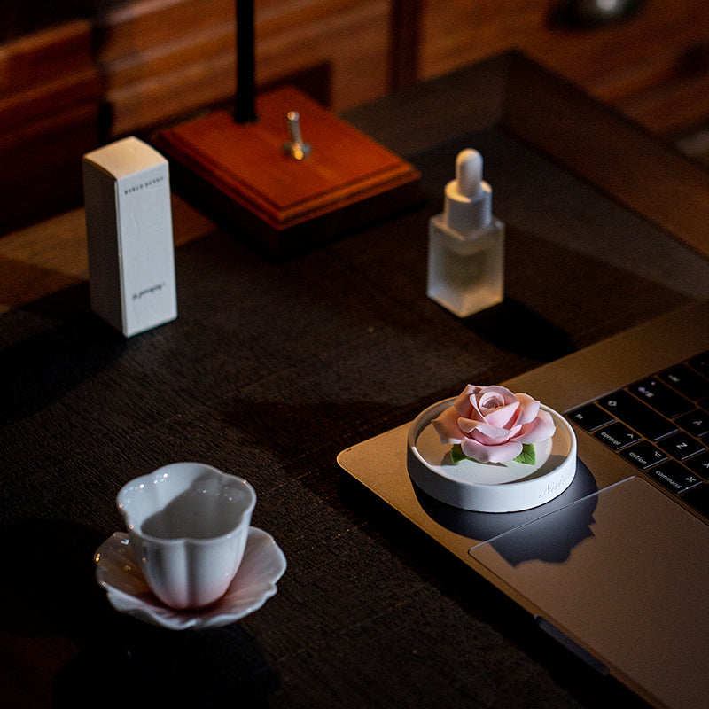 Blue Rose Ceramic Diffuser Gift Set With Handmade Flower Aromatherapy And Minimalist Cup With Gift Box