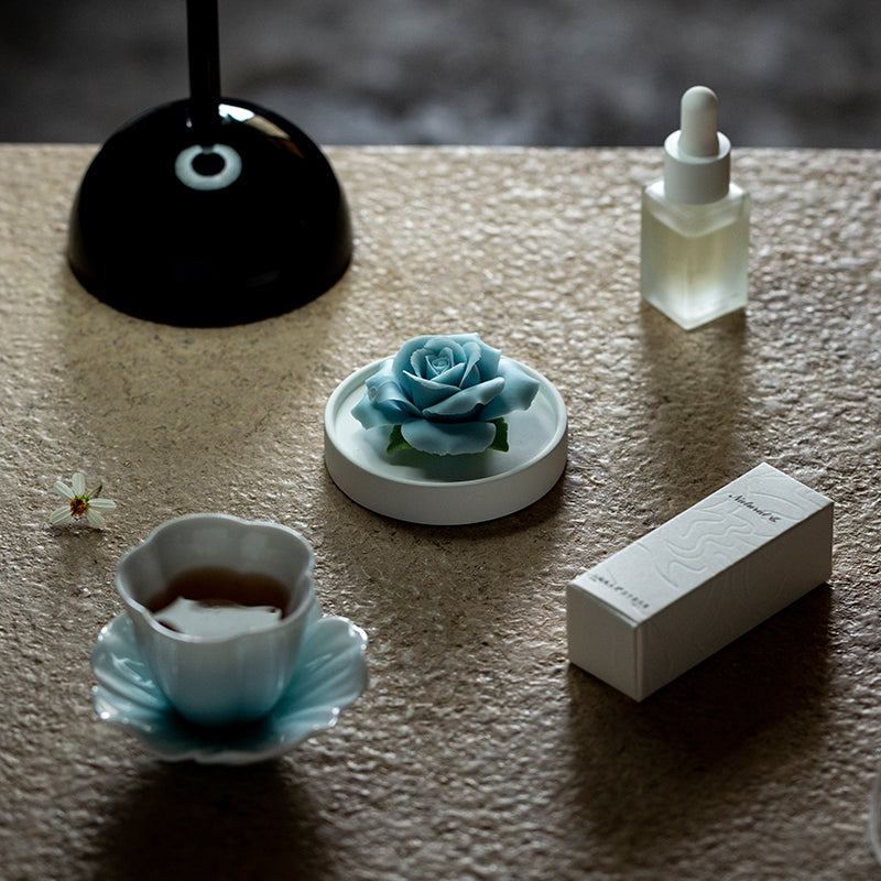 Blue Rose Ceramic Diffuser Gift Set With Handmade Flower Aromatherapy And Minimalist Cup With Gift Box